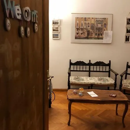 Key Location Near Palazzo Grassi Villa Venice Exterior photo