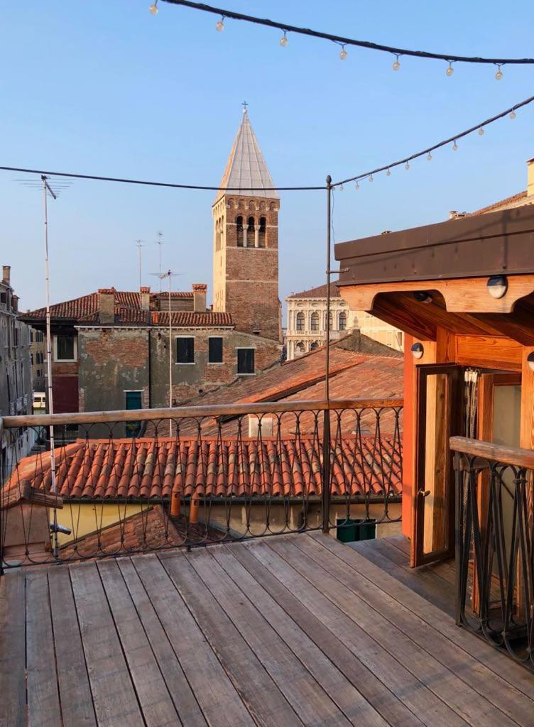 Key Location Near Palazzo Grassi * Venedig